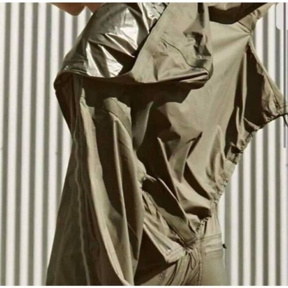 New Free People Rain Check Packable Waterproof jacket only Size XS - Picture 4 of 8